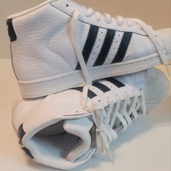 Adidas men's size 8.5 - Picture 5 of 9